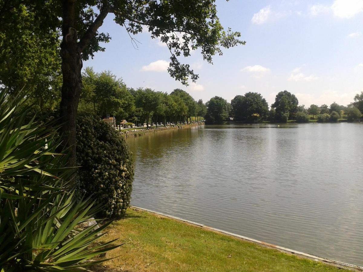 Camping Oaki Mesnard-la-Barotiere Екстер'єр фото